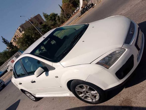 فورد فوكس 2006 - صورة 1