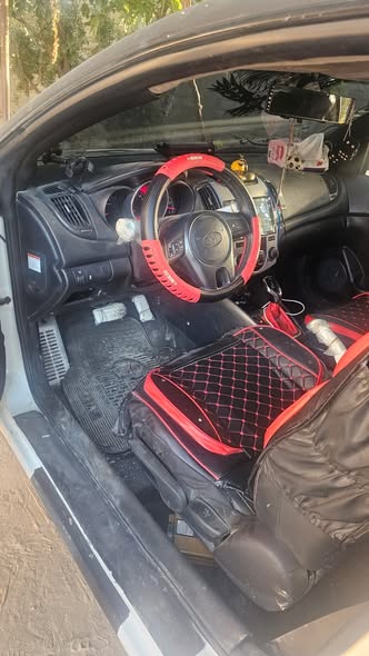 كيا فورتي 2011 - صورة 3