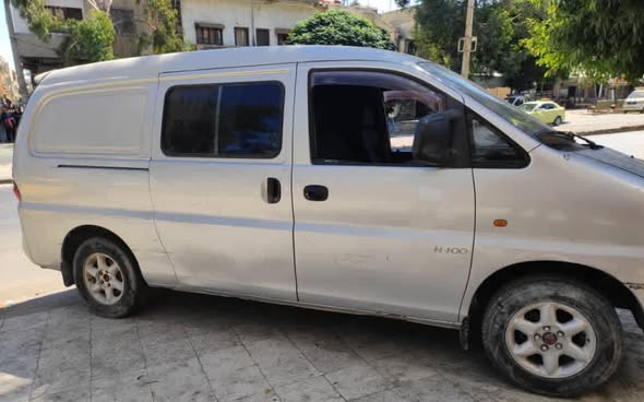 هيونداي ستاركس 1999 - صورة 4