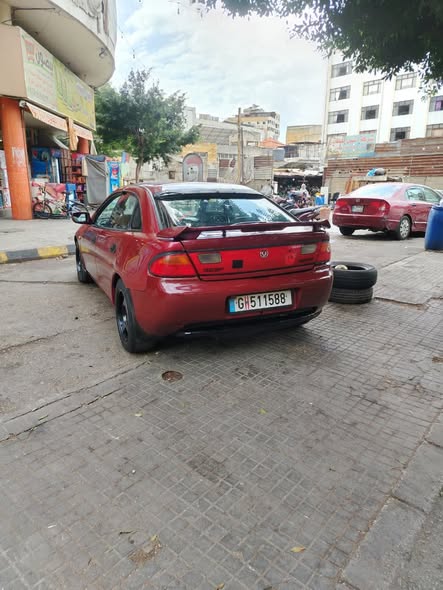 مازدا 323 1996 - صورة 4