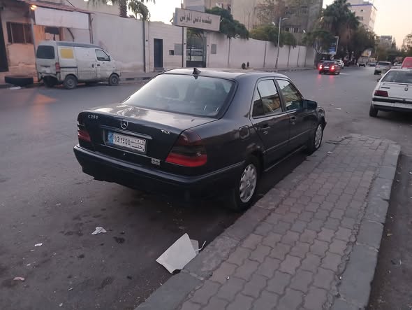 مرسيدس C 250 1998 - صورة 5