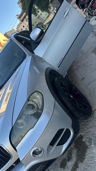 بي ام دبليو X5 2012 - صورة 1