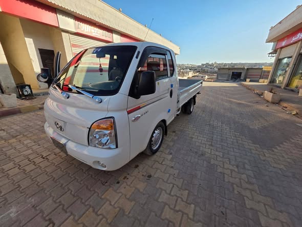 هيونداي H-100 2011 - صورة 2