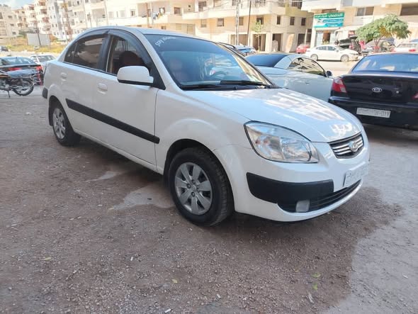 كيا ريو 2009 - صورة 1
