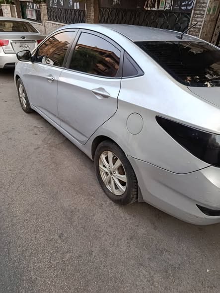 هيونداي اكسنت 2011 - صورة 5