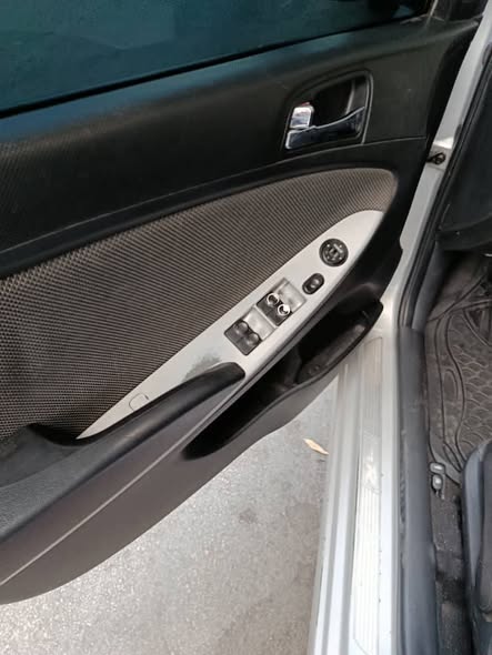 هيونداي اكسنت 2011 - صورة 4