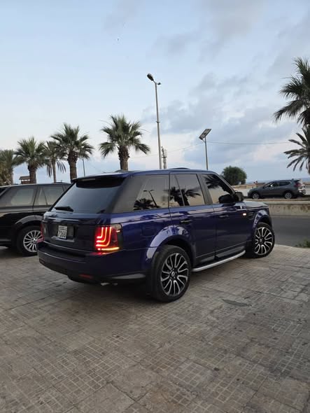 لاند روفر رنج روفر سبورت 2011 - صورة 1