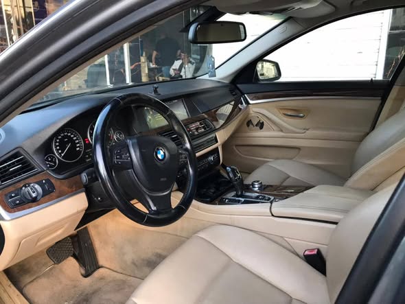 بي إم دبليو 520 2013 - صورة 5