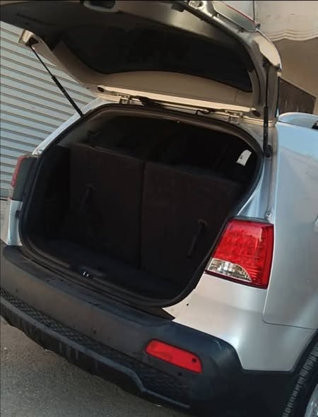 كيا سورينتو 2010 - صورة 4