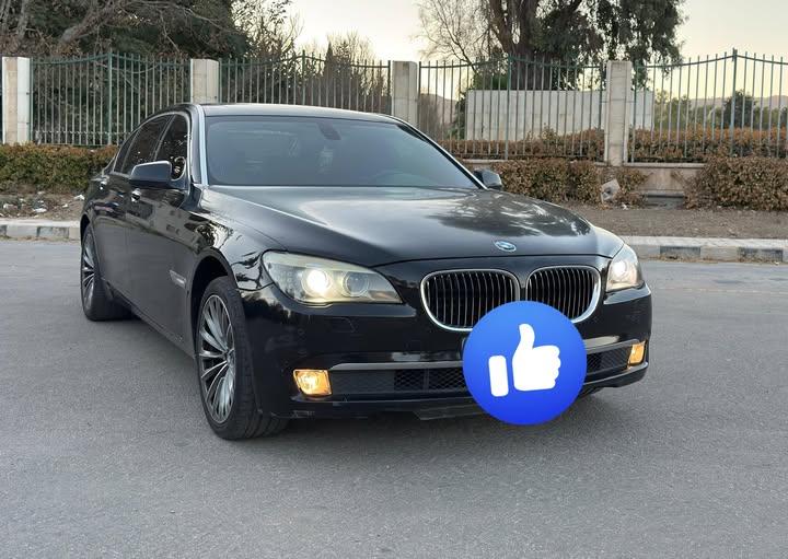 BMW 740Li 2011