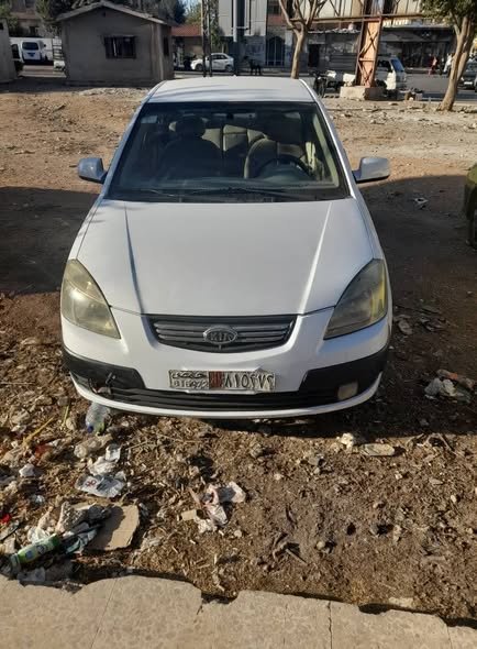 كيا ريو 2003 - صورة 1