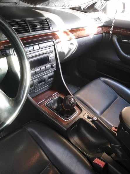 اودي A4 2008 - صورة 3