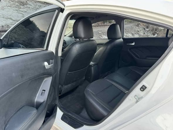 كيا سيراتو 2013 - صورة 5