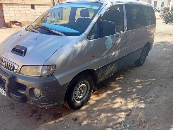 هيونداي ستاركس 2001 - صورة 4