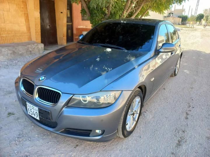 BMW 3 Series 2010 - صورة 1