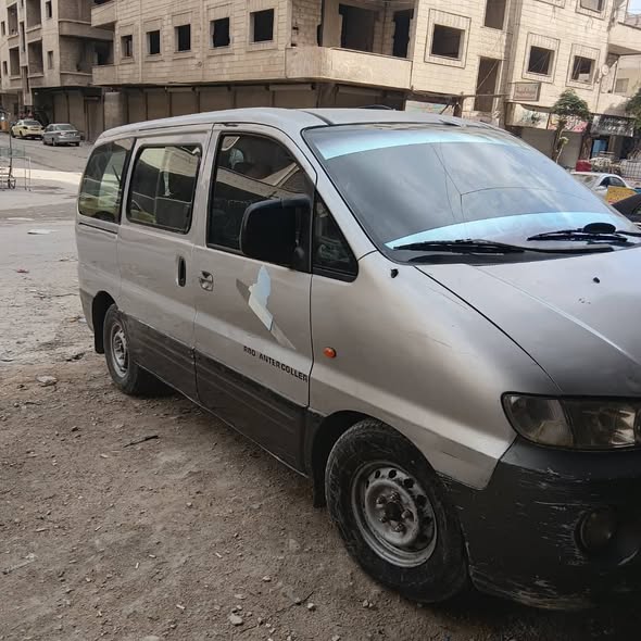 هيونداي ستاركس 2001 - صورة 5