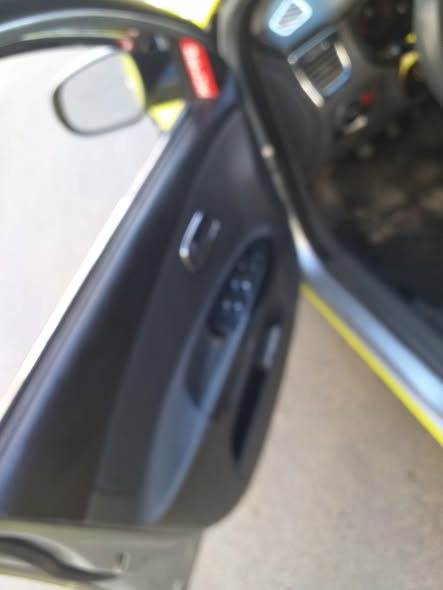 كيا ريو 2011 - صورة 5