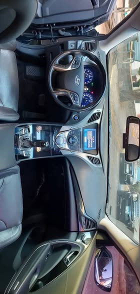 هيونداي ازيرا 2012 - صورة 4