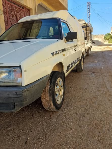 سكودا Pickup 1994 - صورة 4