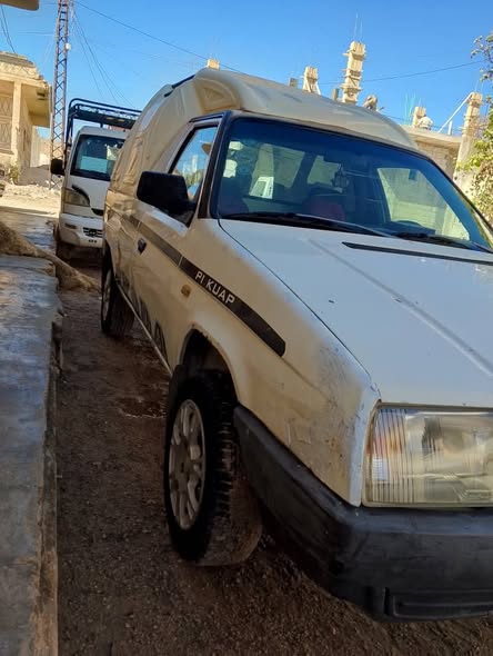 سكودا Pickup 1994 - صورة 1