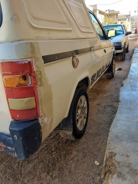 سكودا Pickup 1994 - صورة 3