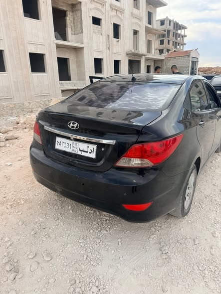 هيونداي اكسنت 2012 - صورة 2