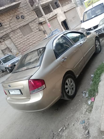 كيا سيراتو 2008 - صورة 3