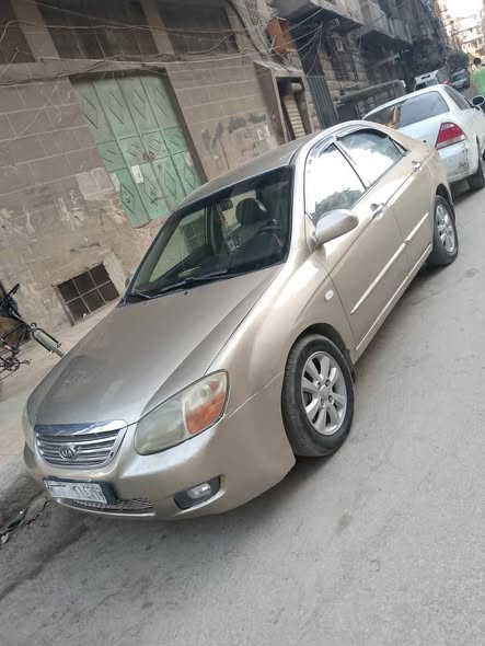 كيا سيراتو 2008 - صورة 4