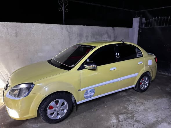 كيا ريو 2011 - صورة 1