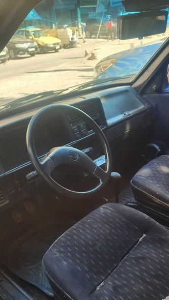 سكودا فورمان 1994 - صورة 3