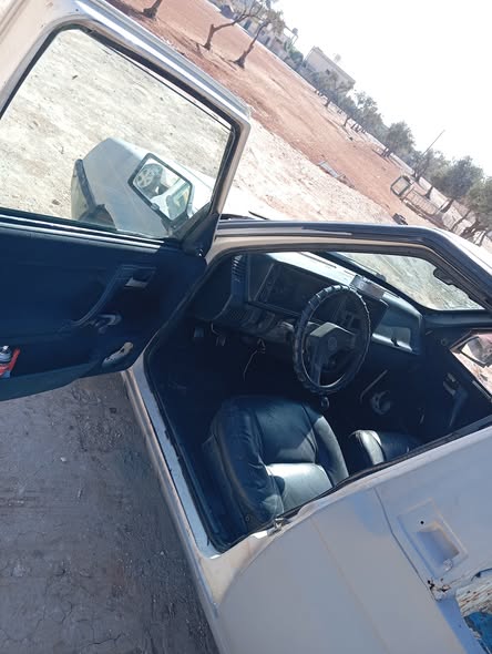 سكودا Pickup 1995 - صورة 5