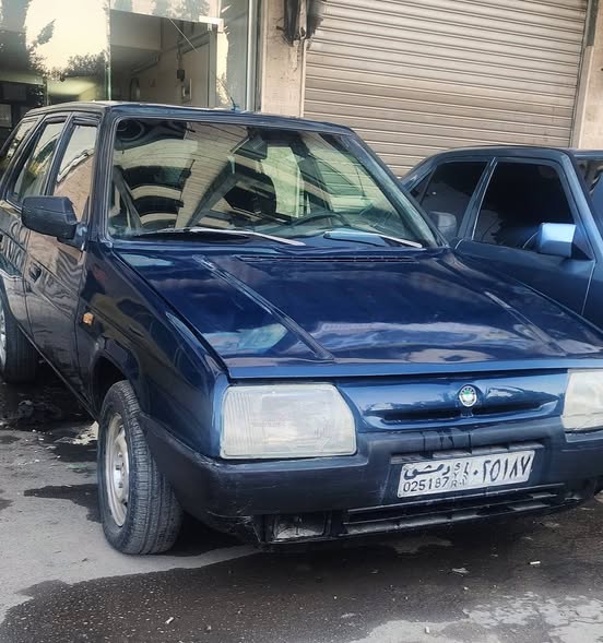 سكودا فورمان 1994 - صورة 1