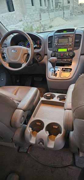 كيا كرنفال 2011 - صورة 5