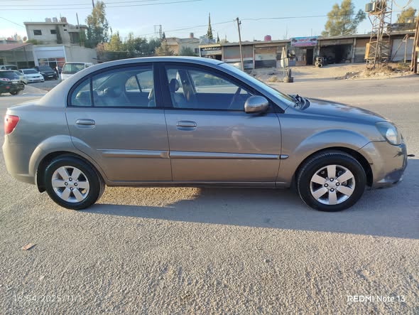 كيا ريو 2011 - صورة 3