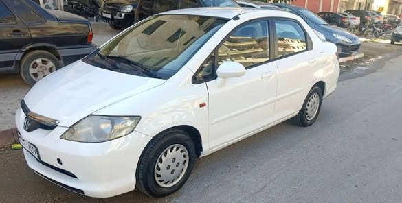 هوندا سيتي 2005 - صورة 1