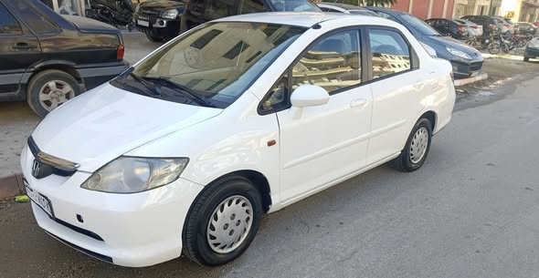 هوندا سيتي 2005 - صورة 3