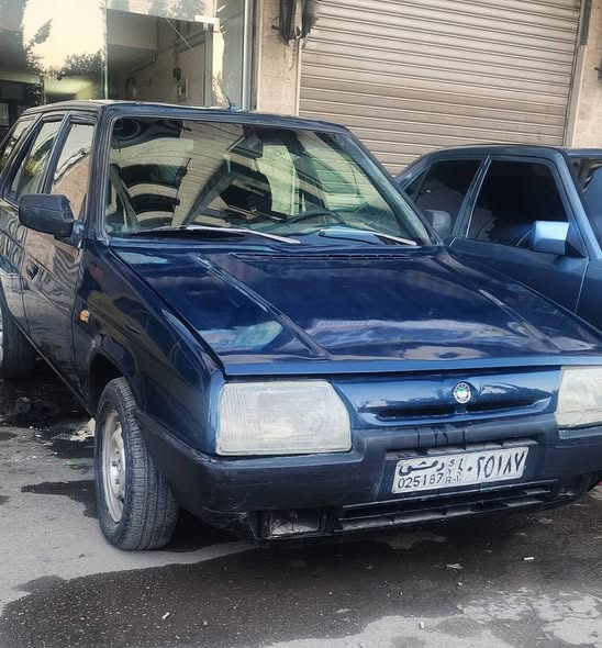 سكودا فورمان 1994 - صورة 1