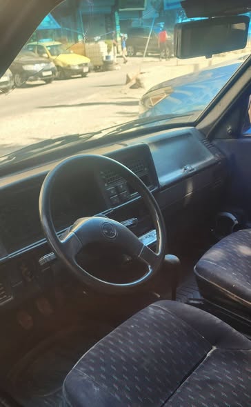 سكودا فورمان 1994 - صورة 4