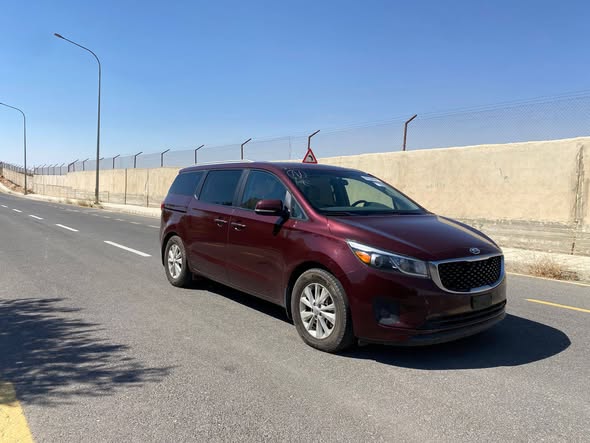 كيا سيدونا 2016 - صورة 3