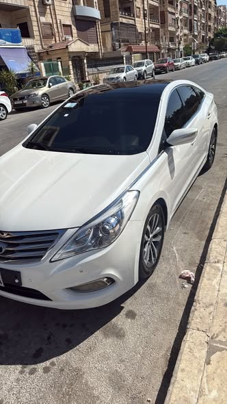 هيونداي أزيرا 2012 - صورة 1