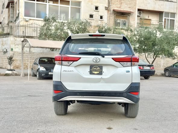 تويوتا رش 2020 - صورة 2