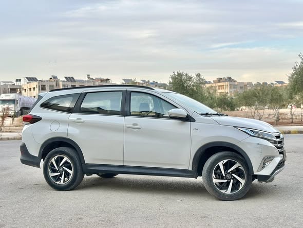 تويوتا رش 2020 - صورة 4