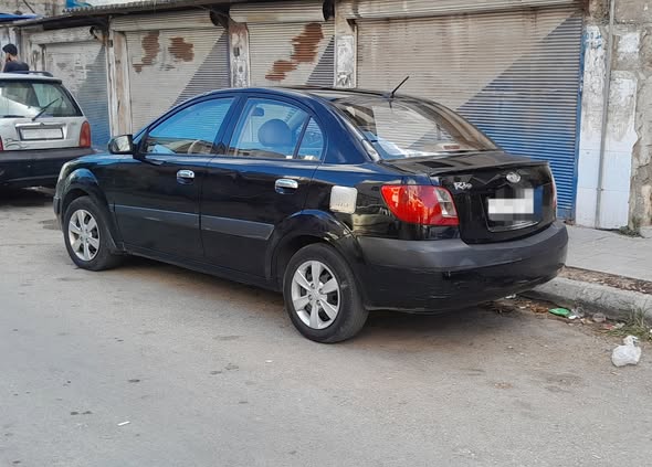 كيا ريو 2009 - صورة 3