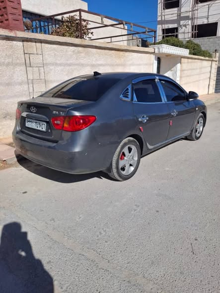 هيونداي أفانتي 2008 - صورة 3