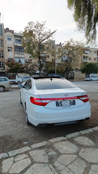 هيونداي ازيرا 2011 - صورة 5