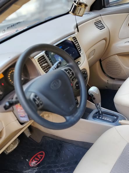 كيا ريو 2008 - صورة 3