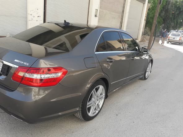 مرسيدس-بنز E-Class 2011 - صورة 2