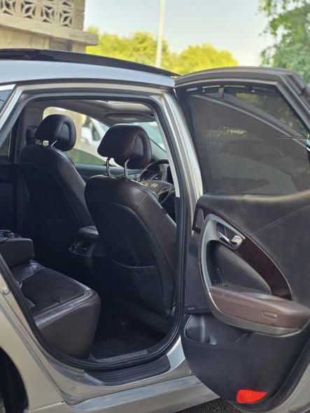 هيونداي أزيرا جراندور 2012 - صورة 4