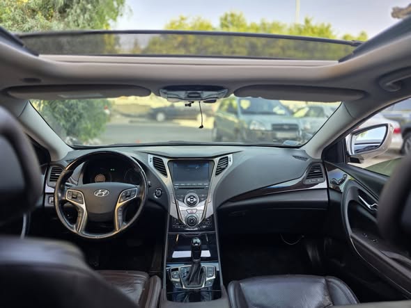 هيونداي أزيرا جراندور 2012 - صورة 3