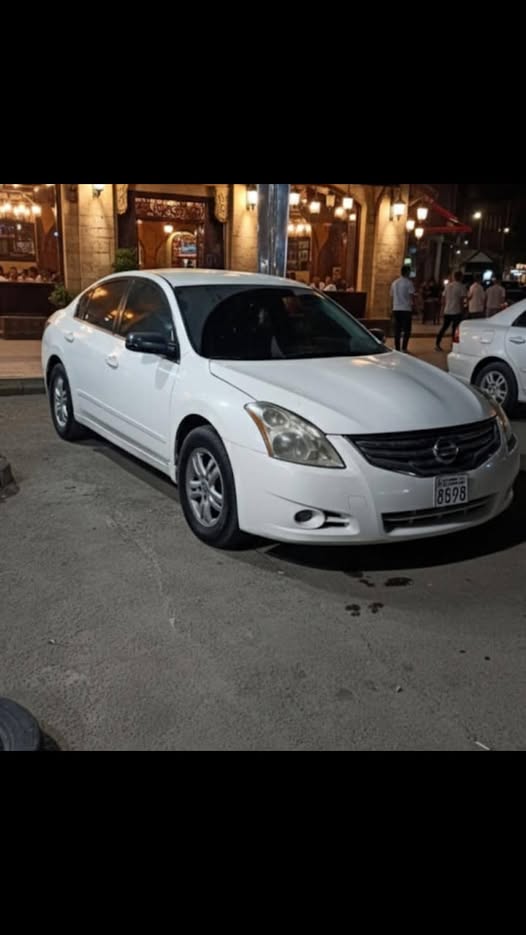 نيسان التيما 2010